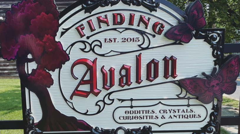 
		 
		
			
				Finding Avalon
			
		
		
	